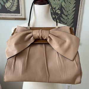 VALENTINO
Nappa Large Aphrodite Bow Satchel Taupe purse